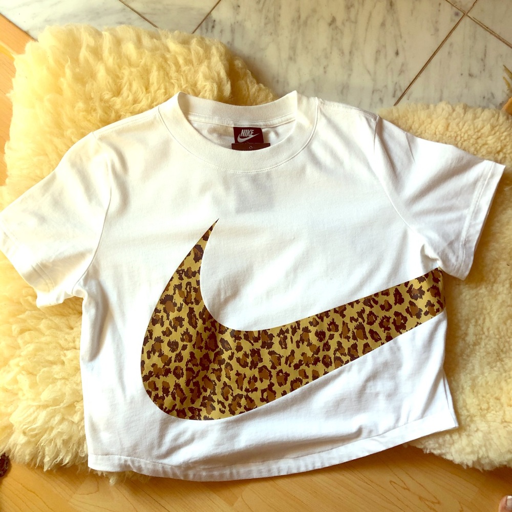 Nike Leopard Top